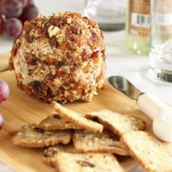 Apricot Pecan and Honey Goat Cheese Ball|Craving Something Healthy